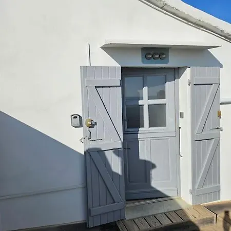 Avec Grande Terrasse * Bastiya